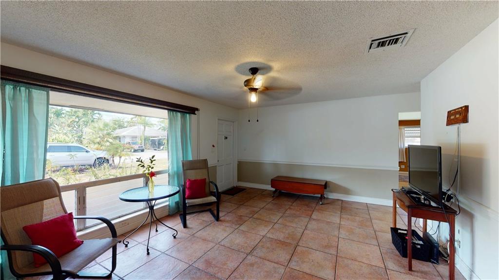 Lloyd Estates 25-47 B - Residential