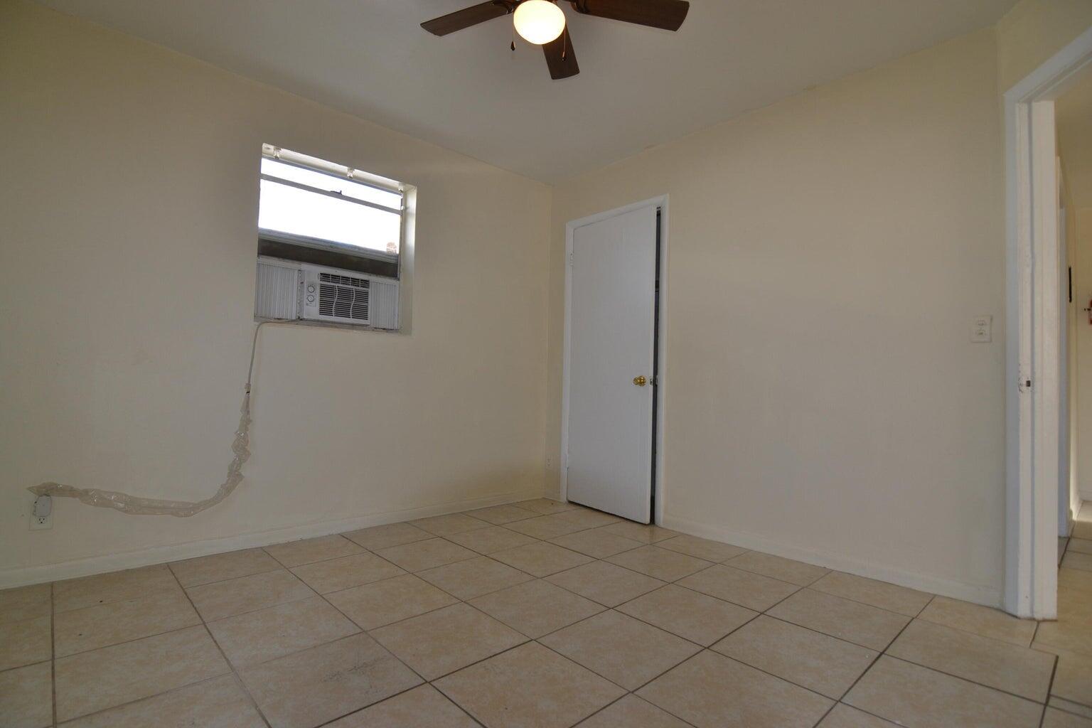 ACREHOME PARK SECOND ADD - Residential Lease