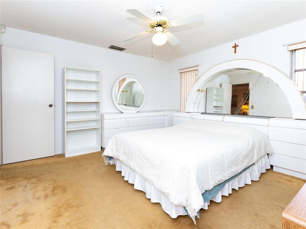 WINDWARD ISLES - Residential