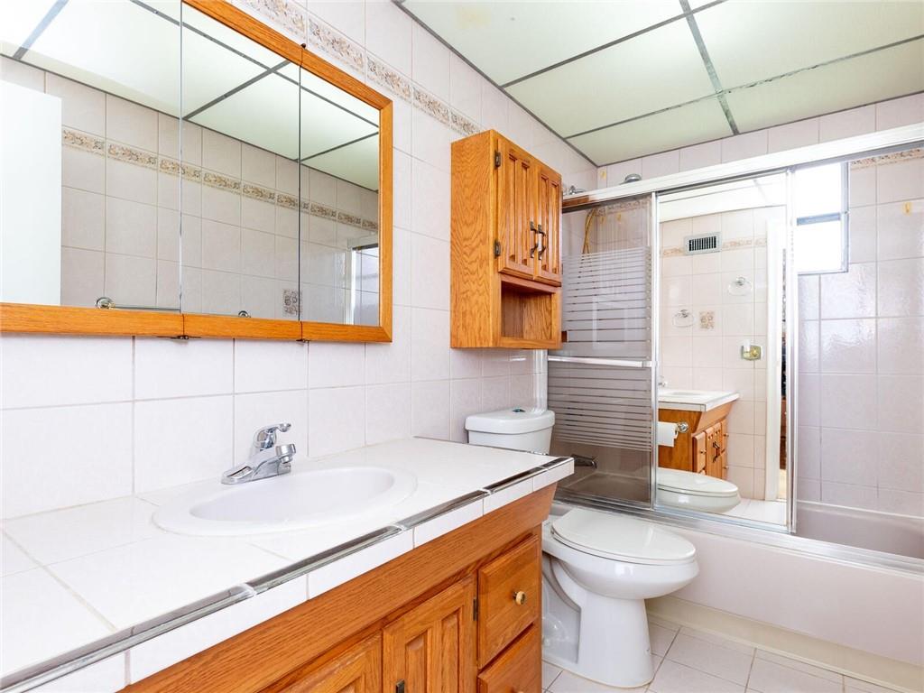 WINDWARD ISLES - Residential