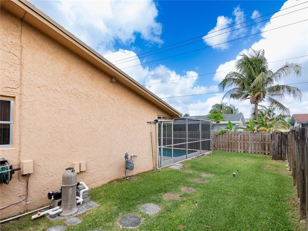 WINDWARD ISLES - Residential