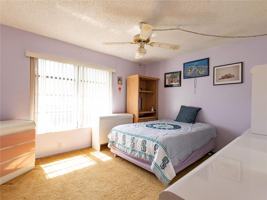 WINDWARD ISLES - Residential