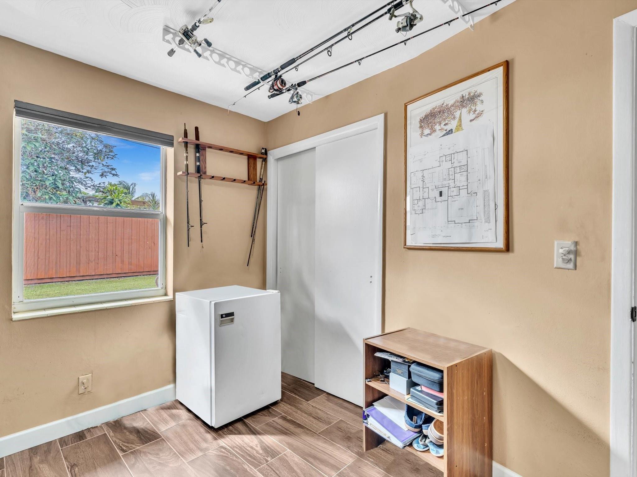 Cresthaven 8 44-8 B - Residential