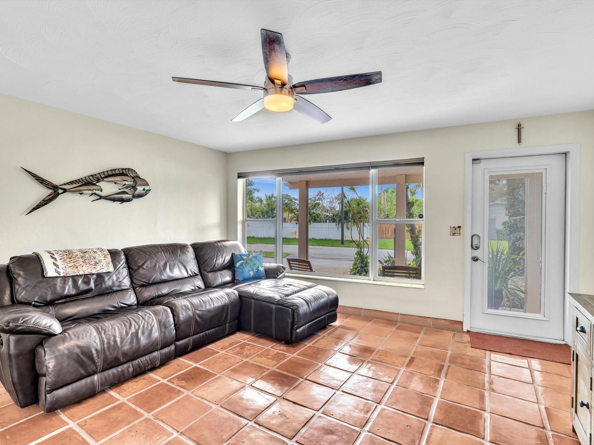 Cresthaven 8 44-8 B - Residential