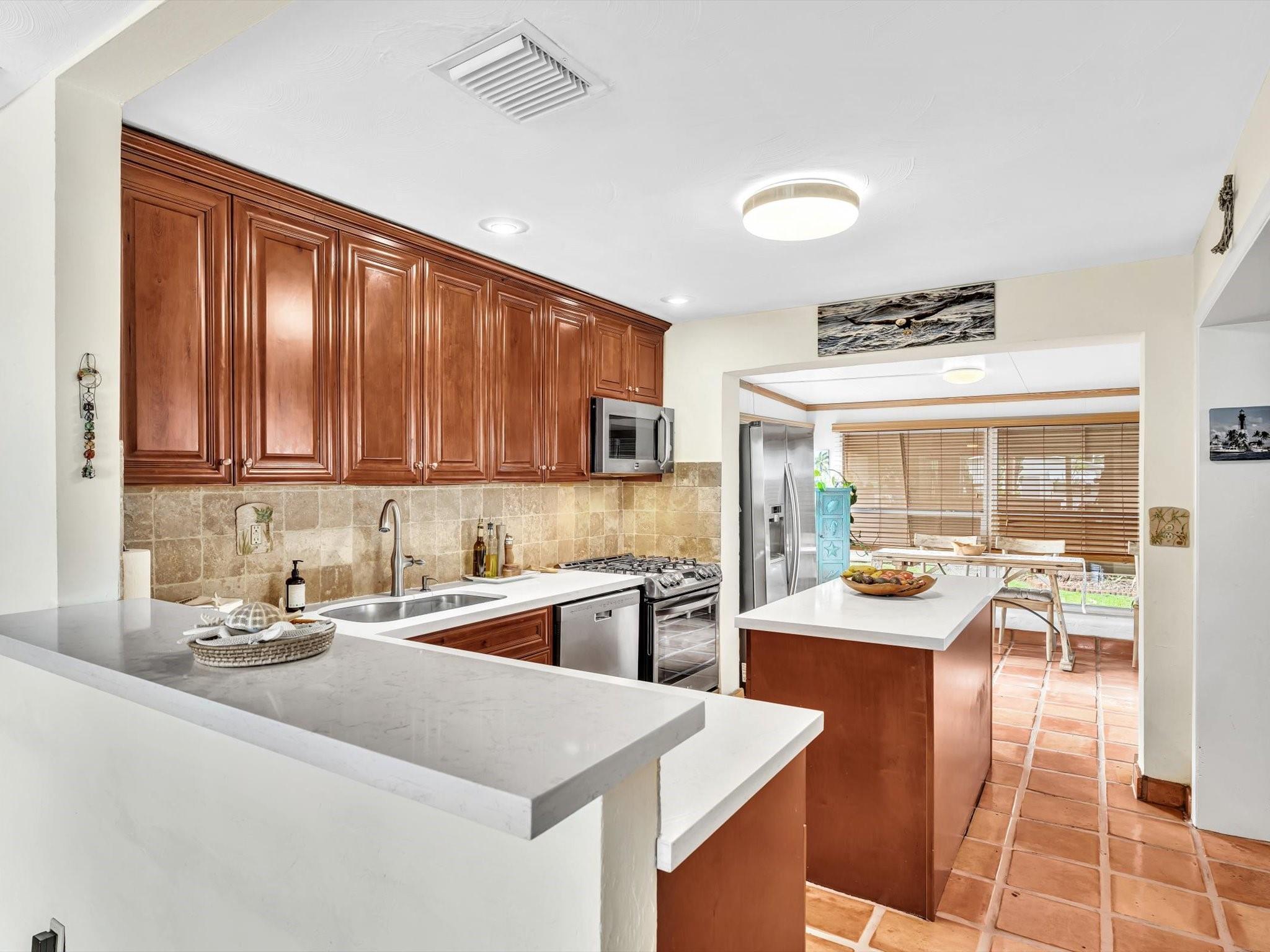 Cresthaven 8 44-8 B - Residential