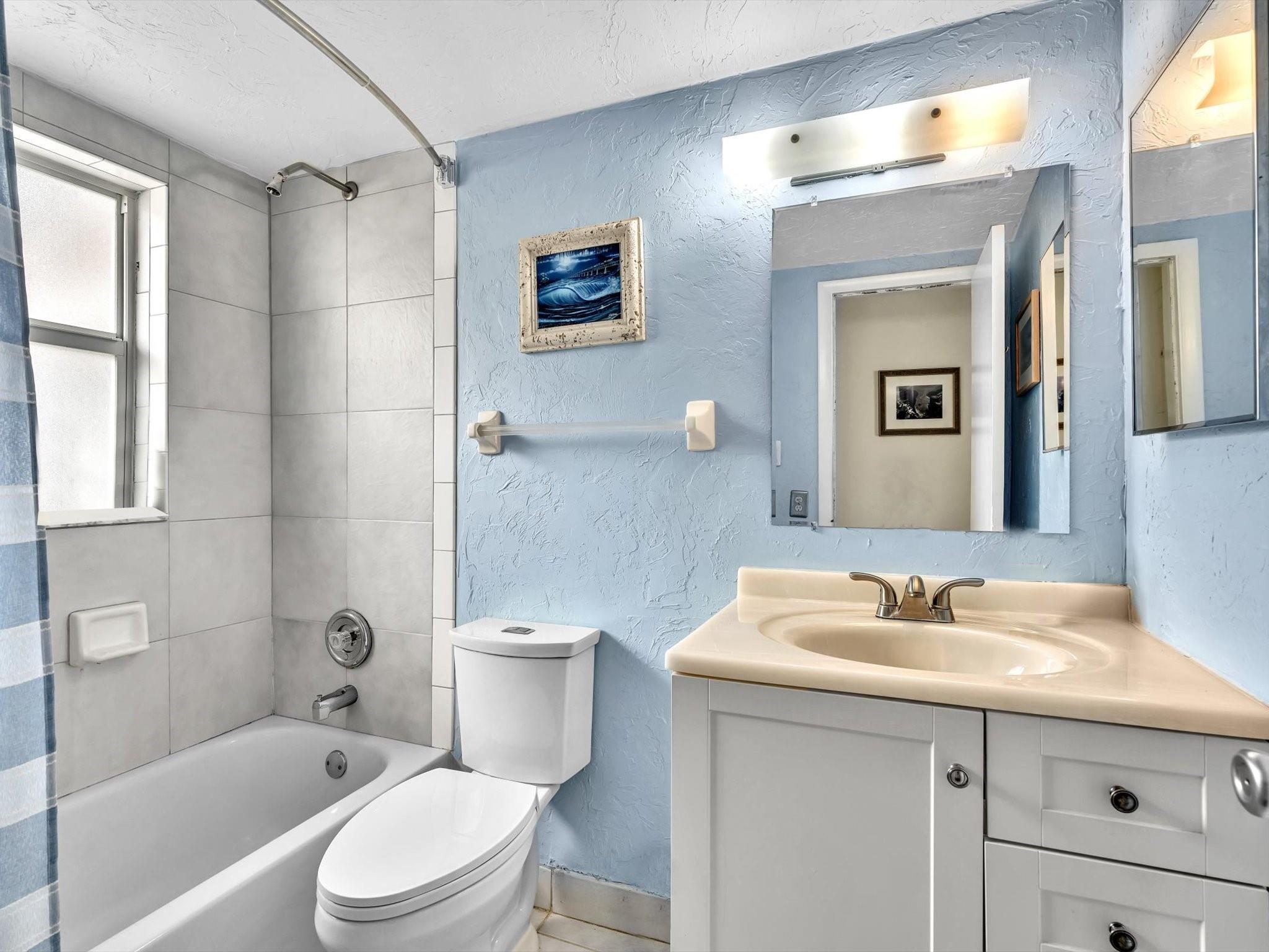 Cresthaven 8 44-8 B - Residential