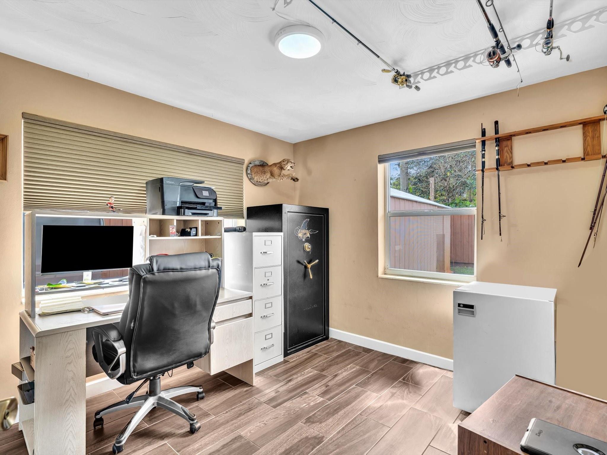 Cresthaven 8 44-8 B - Residential
