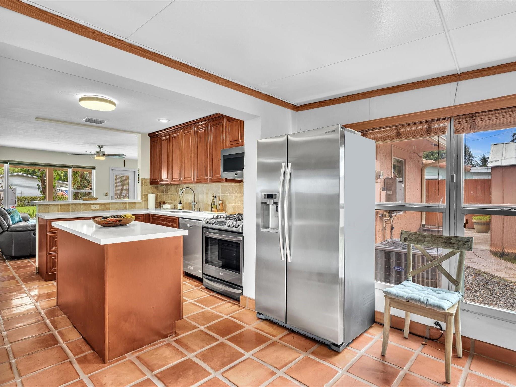 Cresthaven 8 44-8 B - Residential