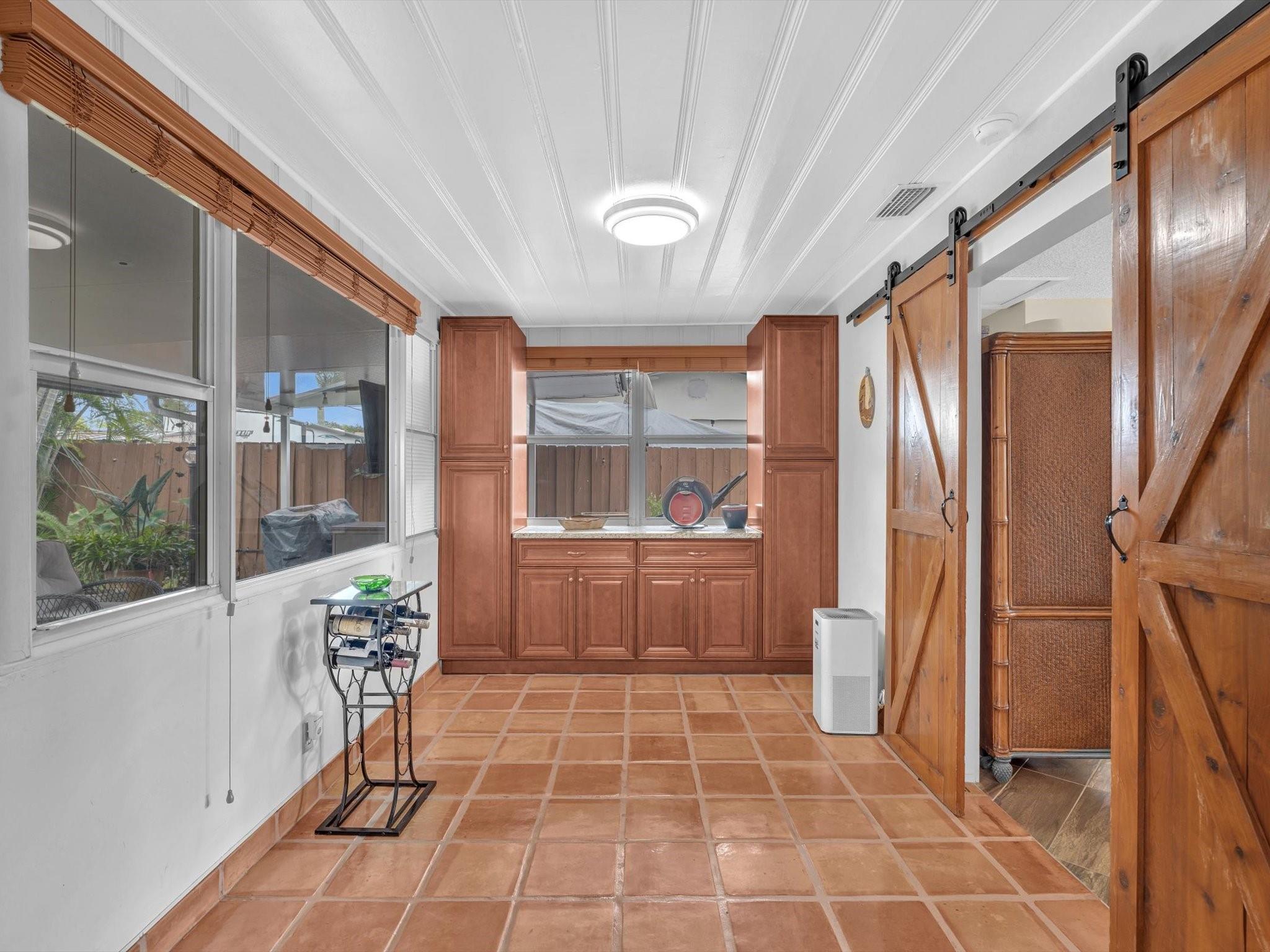 Cresthaven 8 44-8 B - Residential