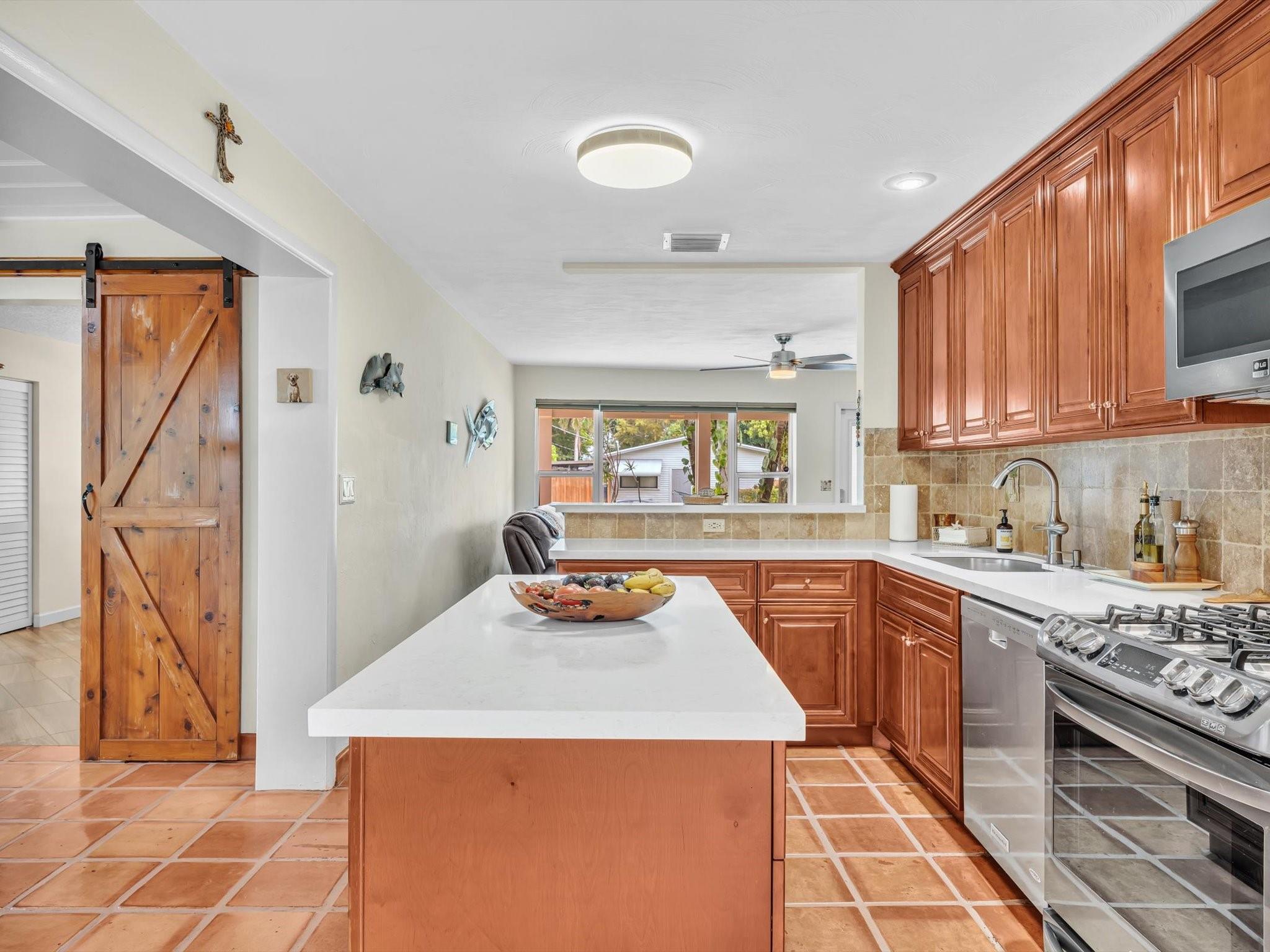 Cresthaven 8 44-8 B - Residential