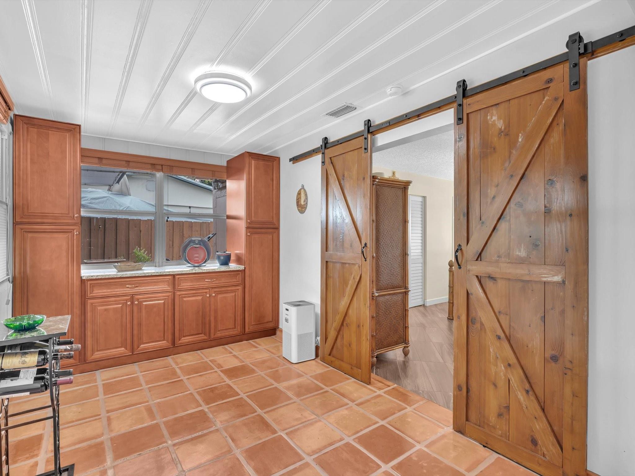 Cresthaven 8 44-8 B - Residential