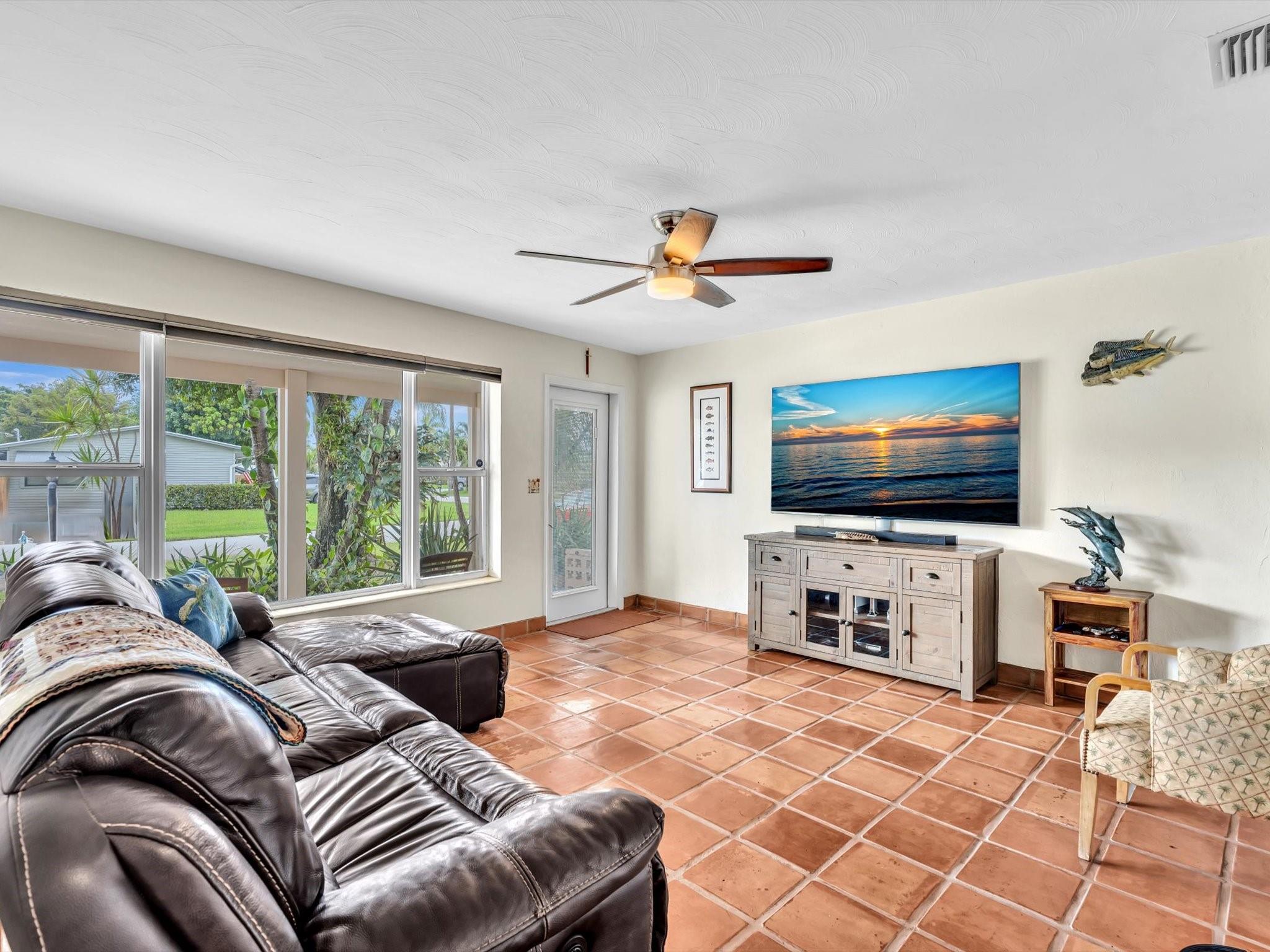 Cresthaven 8 44-8 B - Residential
