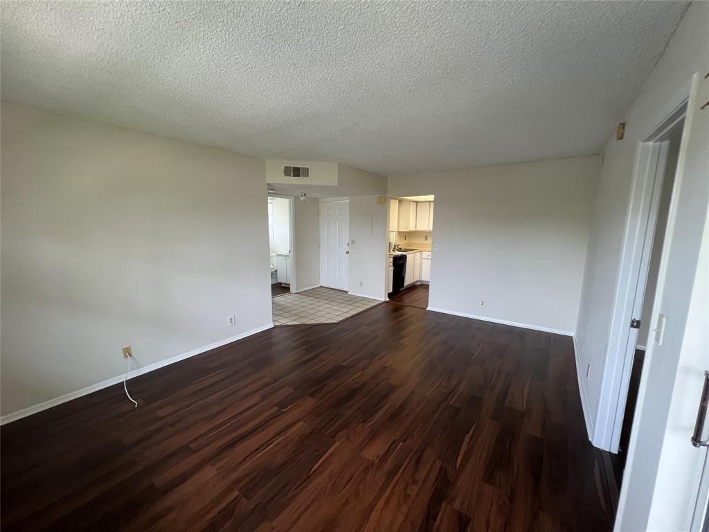 MIDPORT PLACE II - Residential