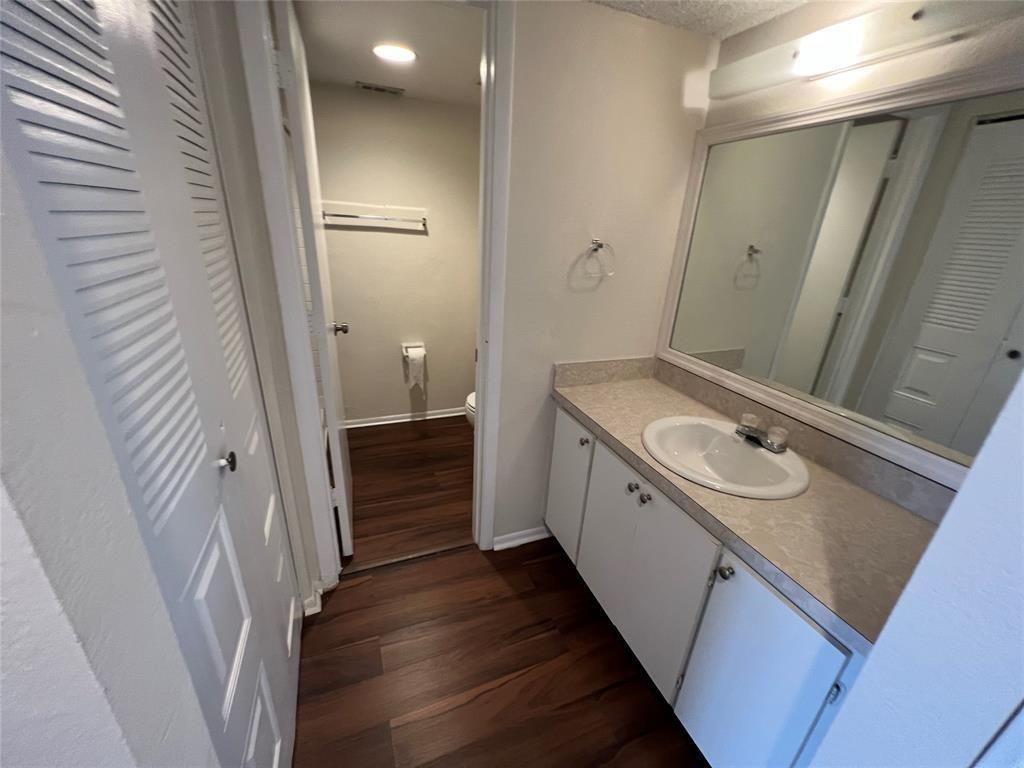 MIDPORT PLACE II - Residential