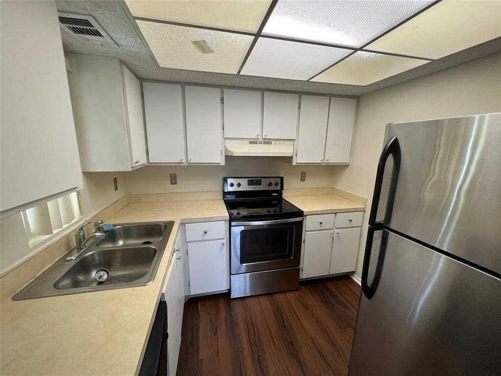 MIDPORT PLACE II - Residential