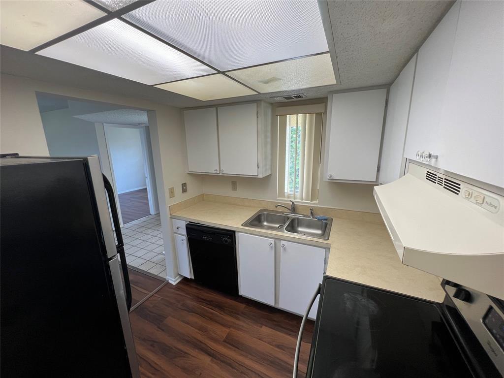 MIDPORT PLACE II - Residential