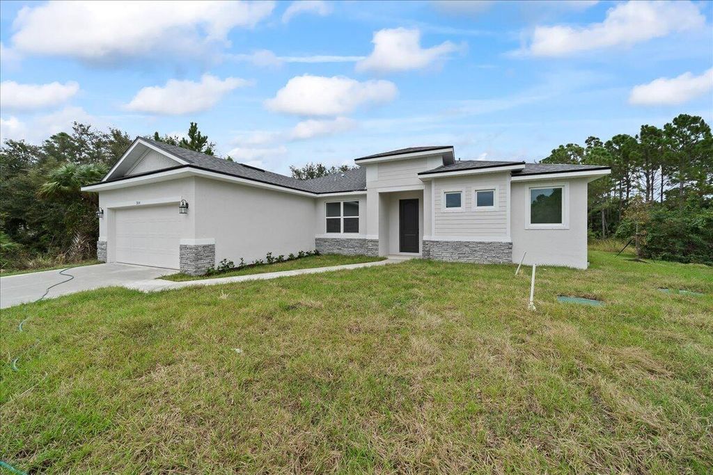 Photo of 5007 Hickory Drive, Fort Pierce, FL 34982 (MLS # R11140357)