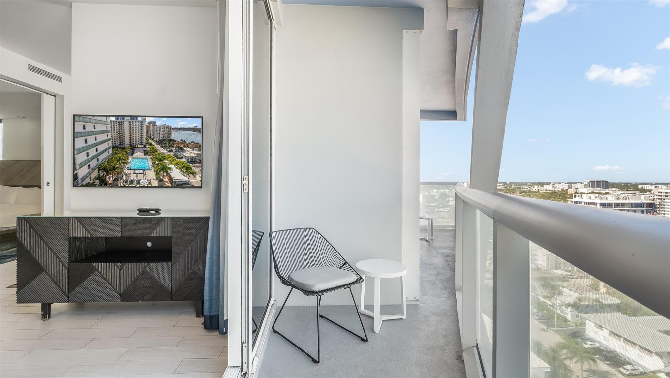 W Ft Lauderdale Residence - Residential