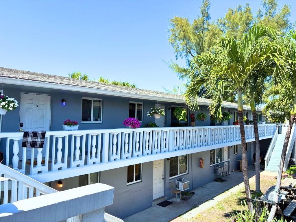 101-105 SE 26 Street