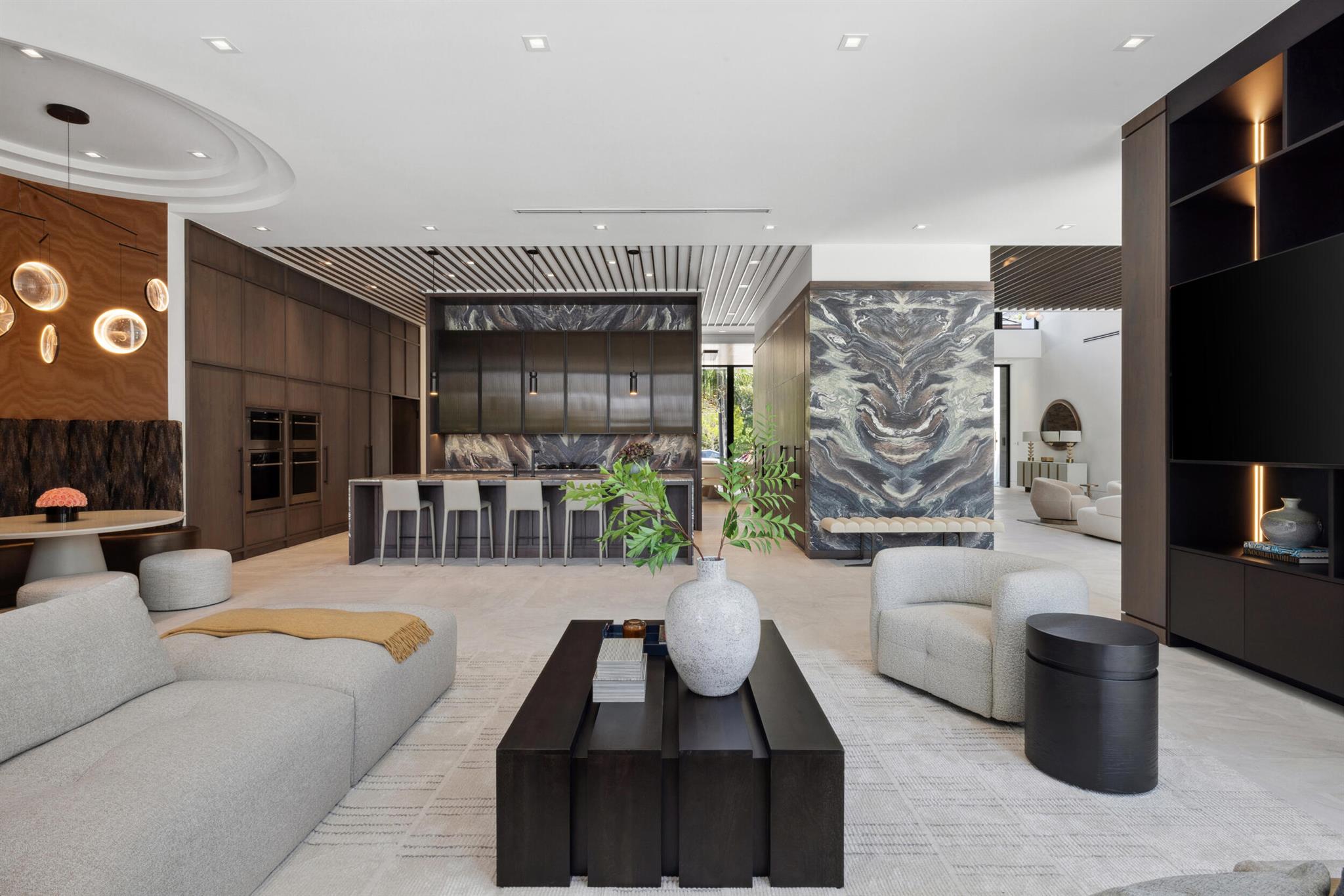 BEARS CLUB - Residential