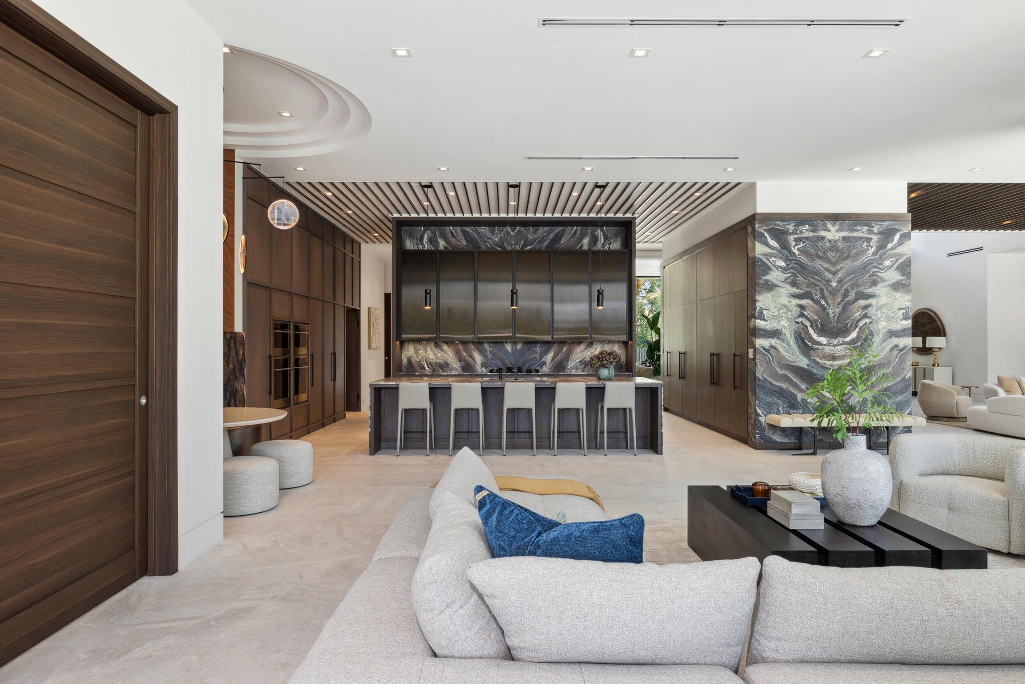 BEARS CLUB - Residential