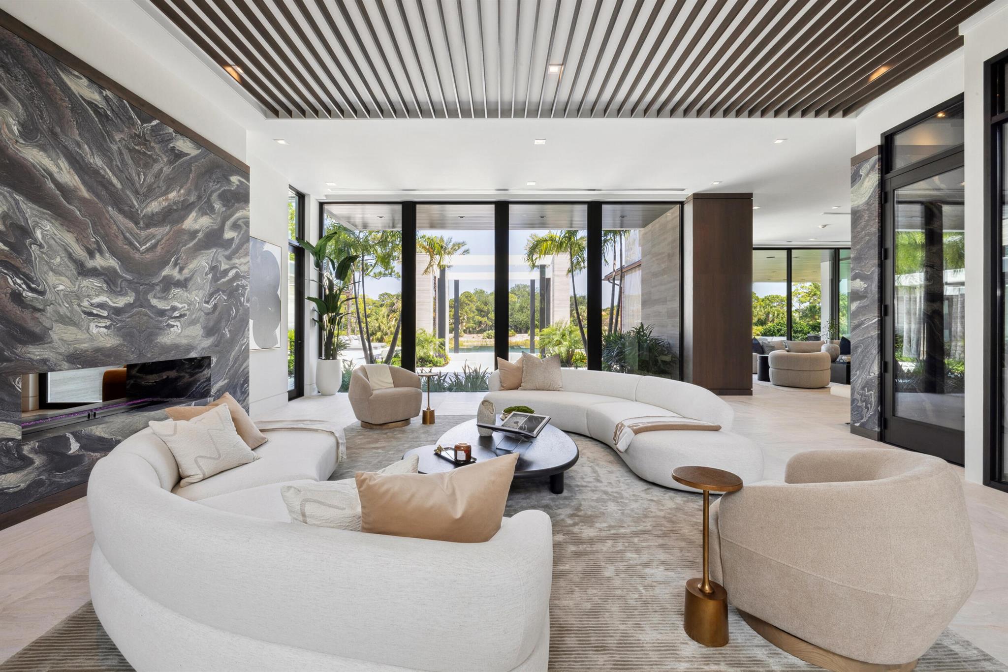 BEARS CLUB - Residential