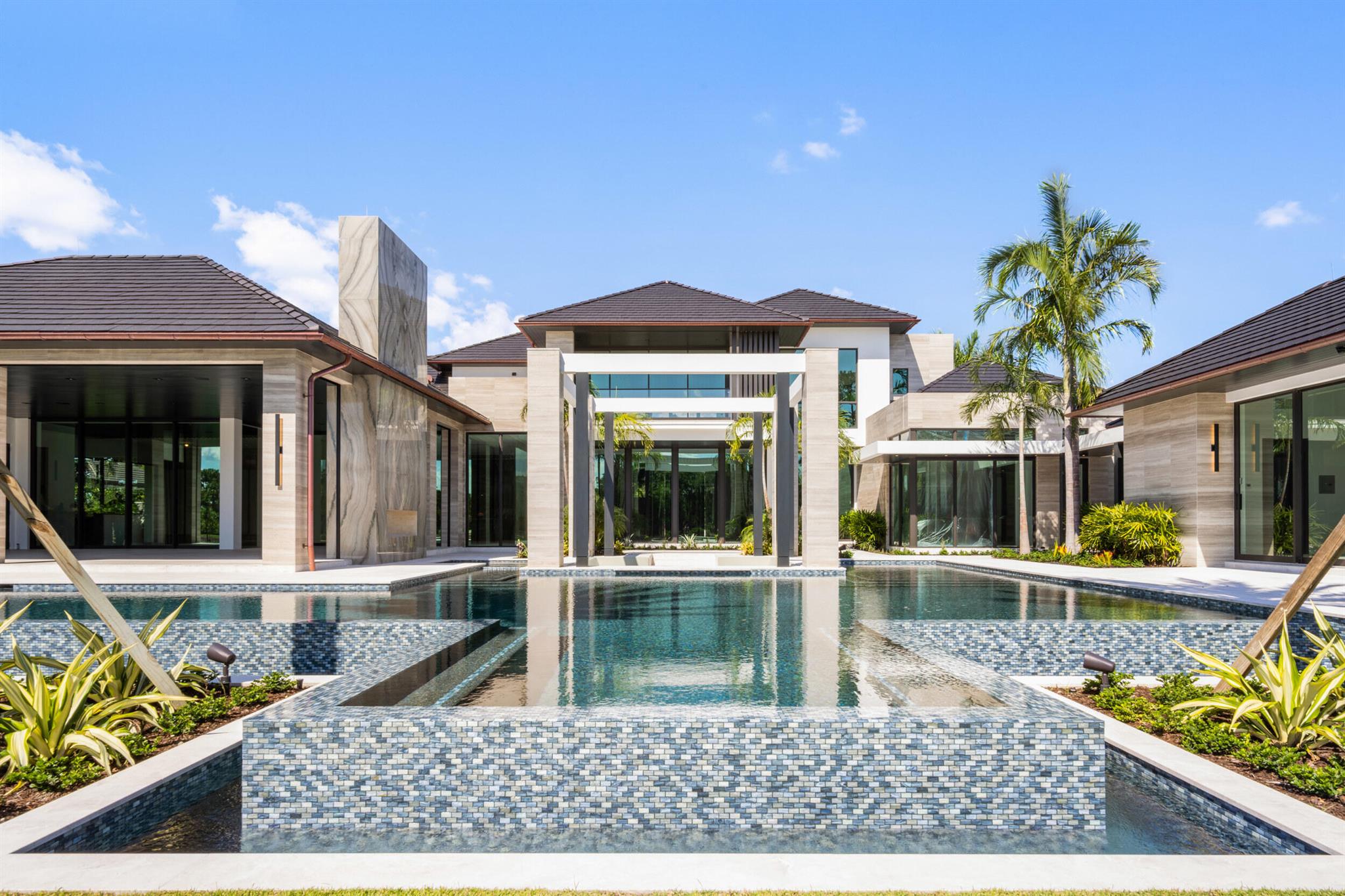 BEARS CLUB - Residential