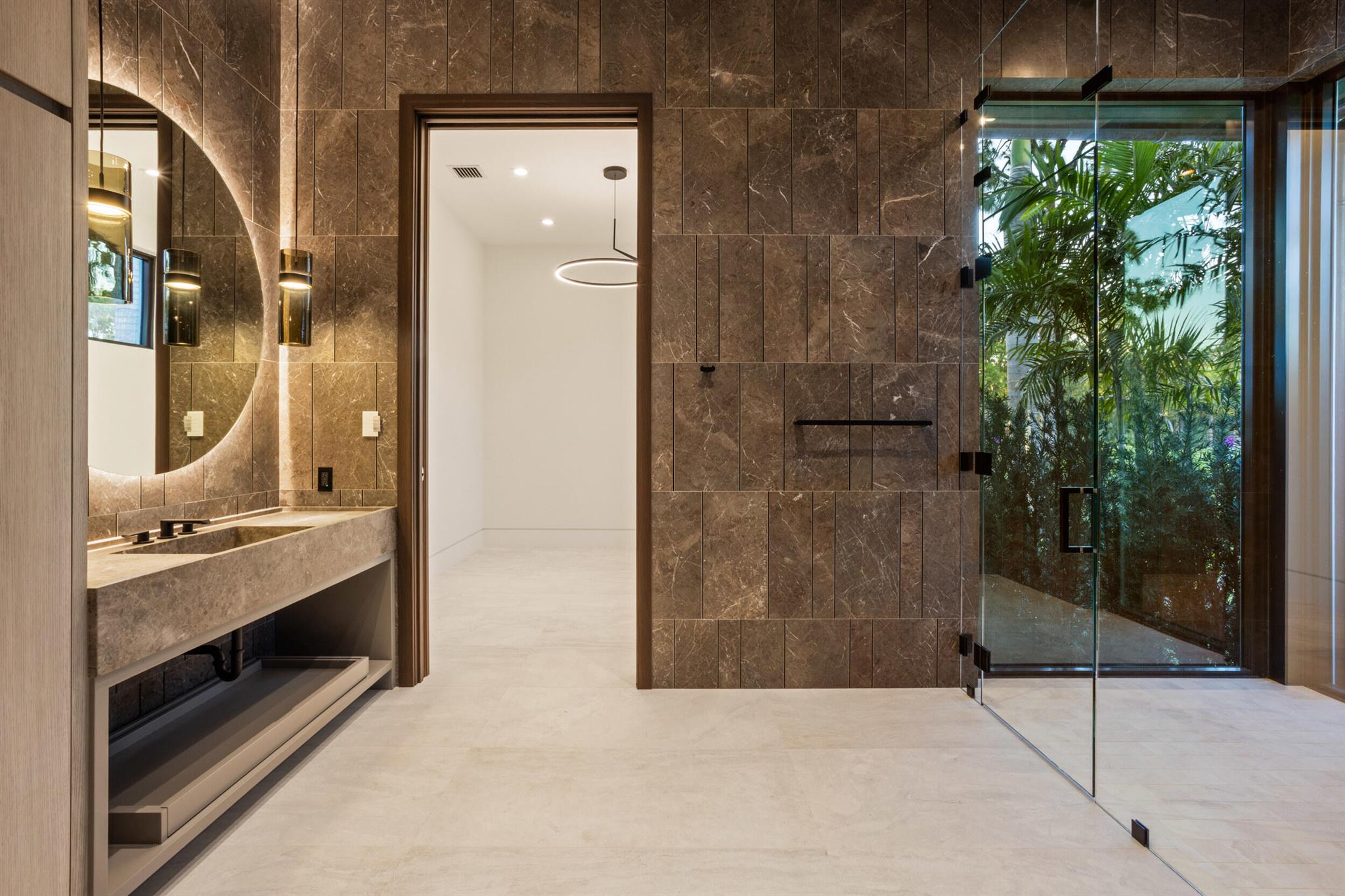 BEARS CLUB - Residential