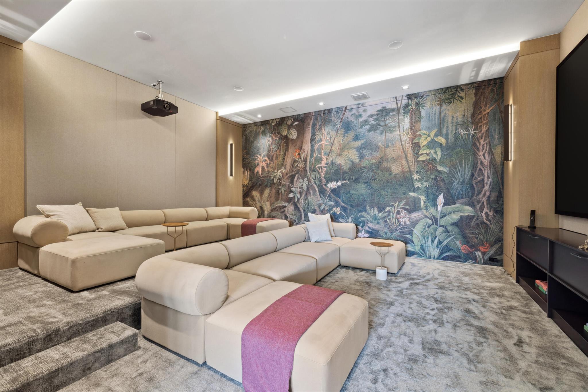 BEARS CLUB - Residential