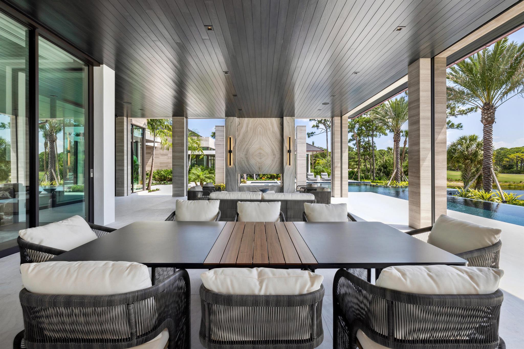 BEARS CLUB - Residential