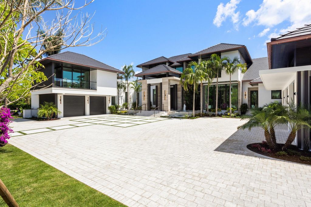 Photo of 228 Bears Club Drive, Jupiter, FL 33477 (MLS # R11077217)