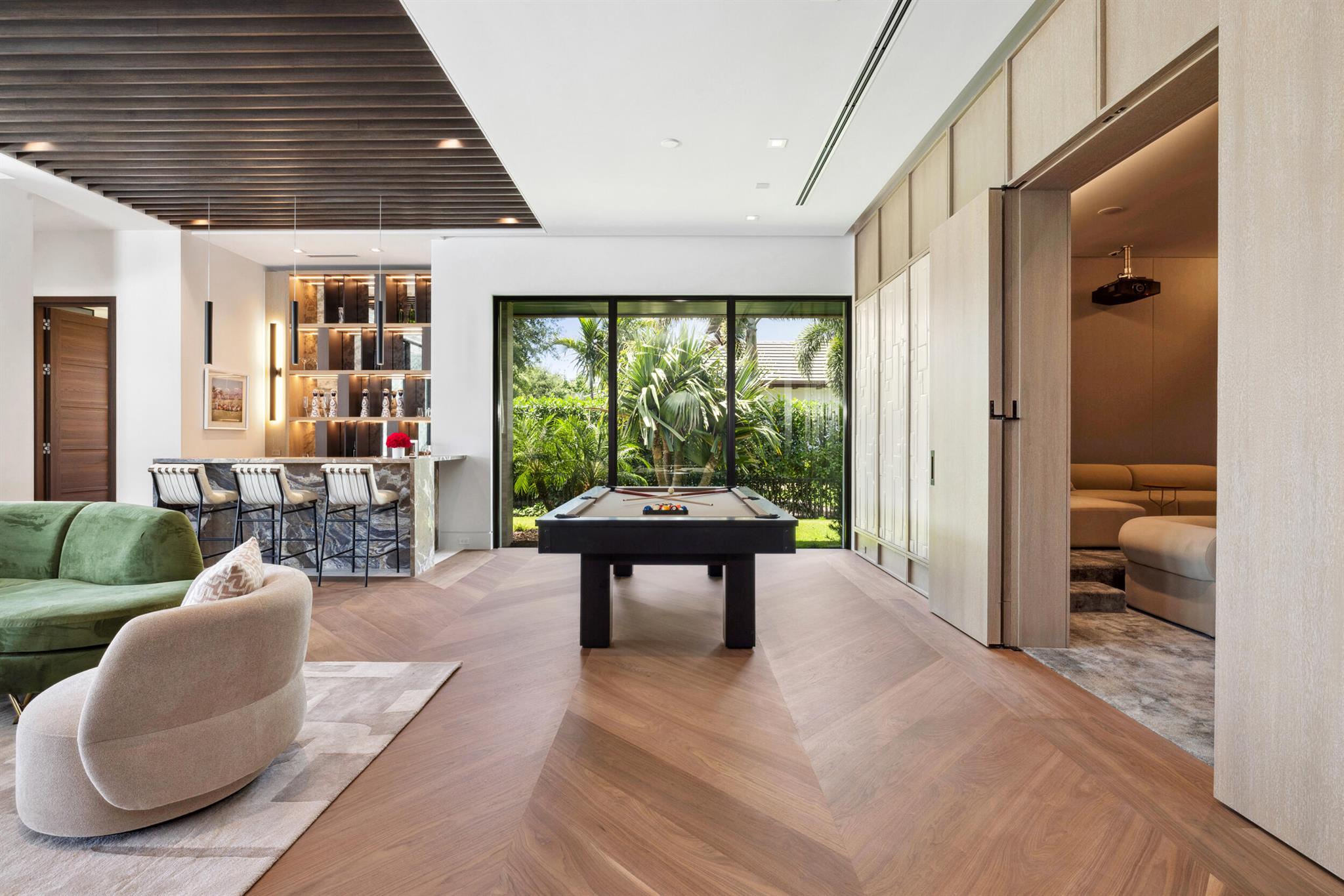 BEARS CLUB - Residential