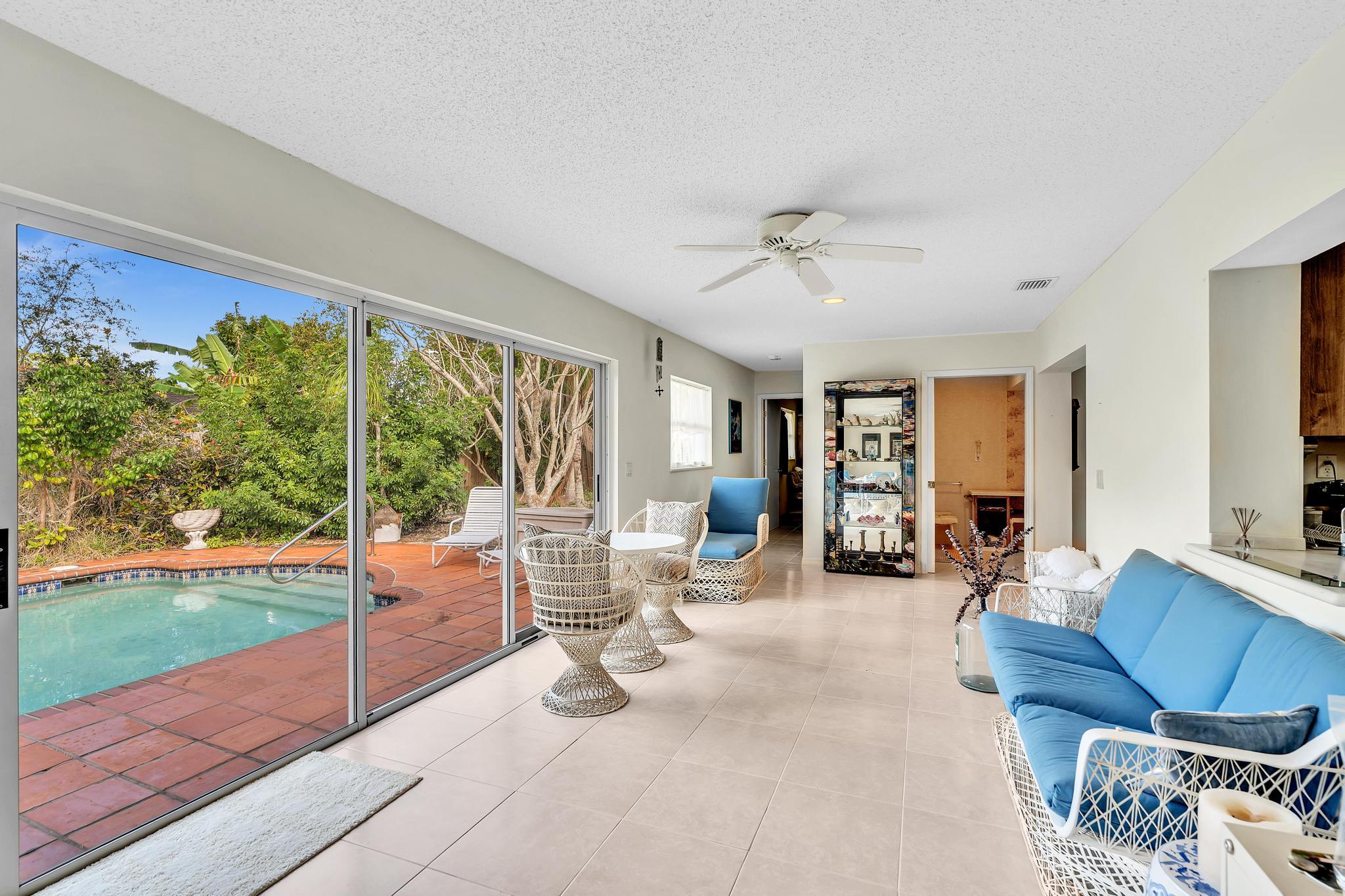 BOCA MADERA UNIT 1 - Residential