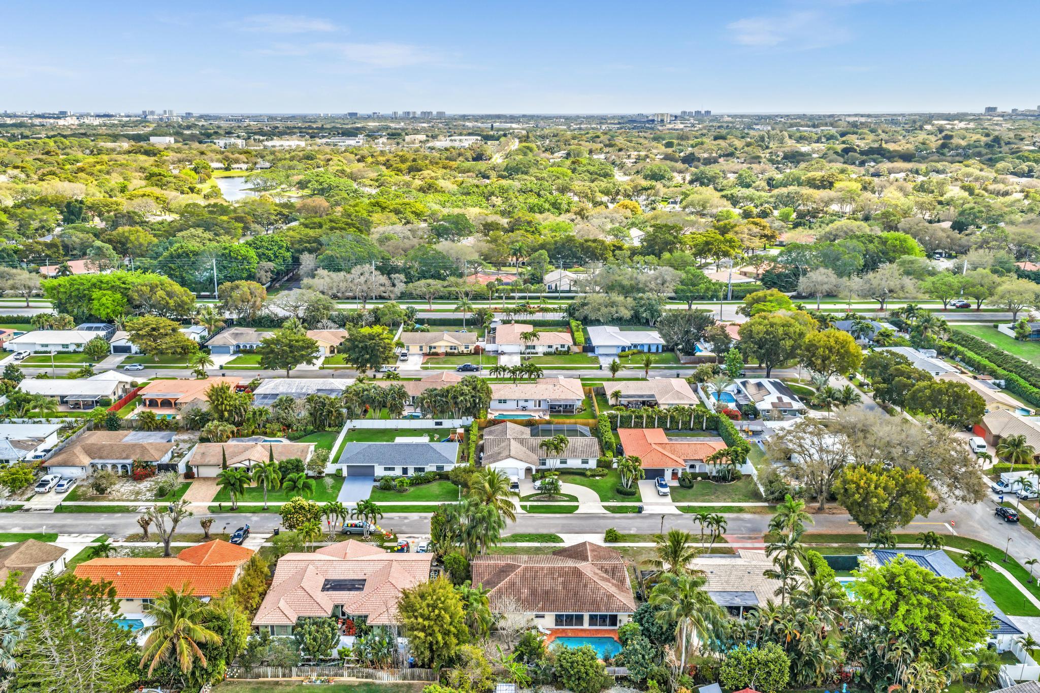 BOCA MADERA UNIT 1 - Residential