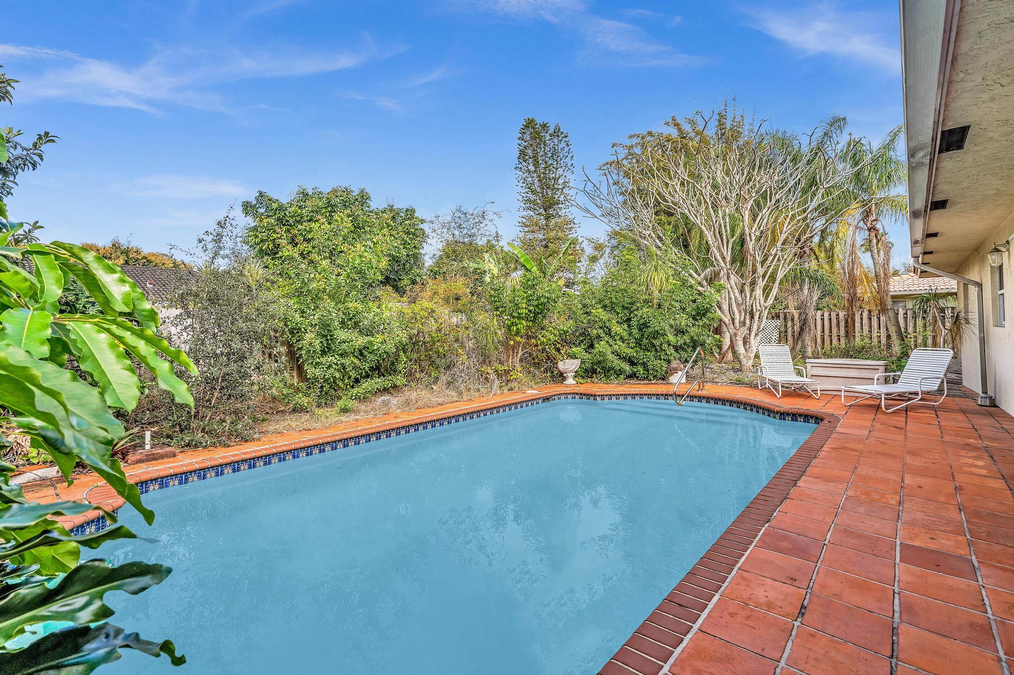 BOCA MADERA UNIT 1 - Residential