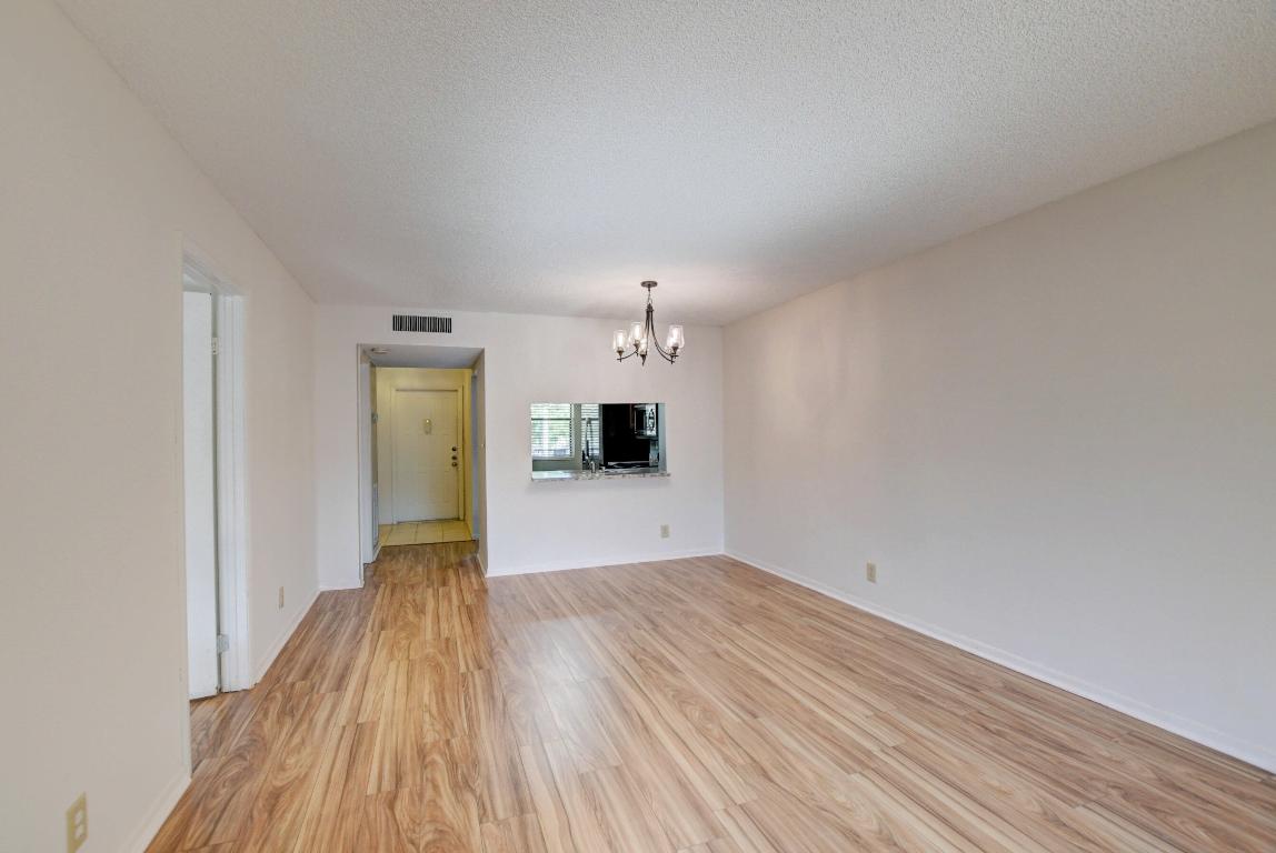 VILLAS AT MEADOW LAKES - Residential