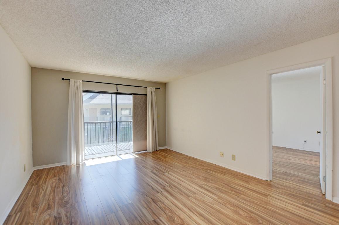 VILLAS AT MEADOW LAKES - Residential