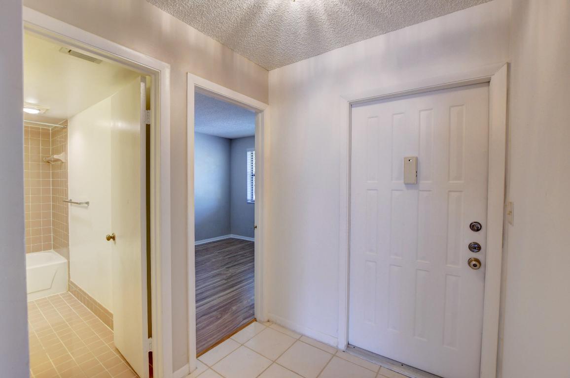 VILLAS AT MEADOW LAKES - Residential