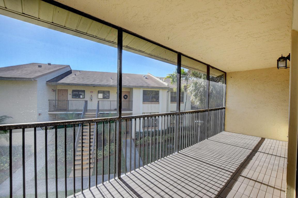 VILLAS AT MEADOW LAKES - Residential