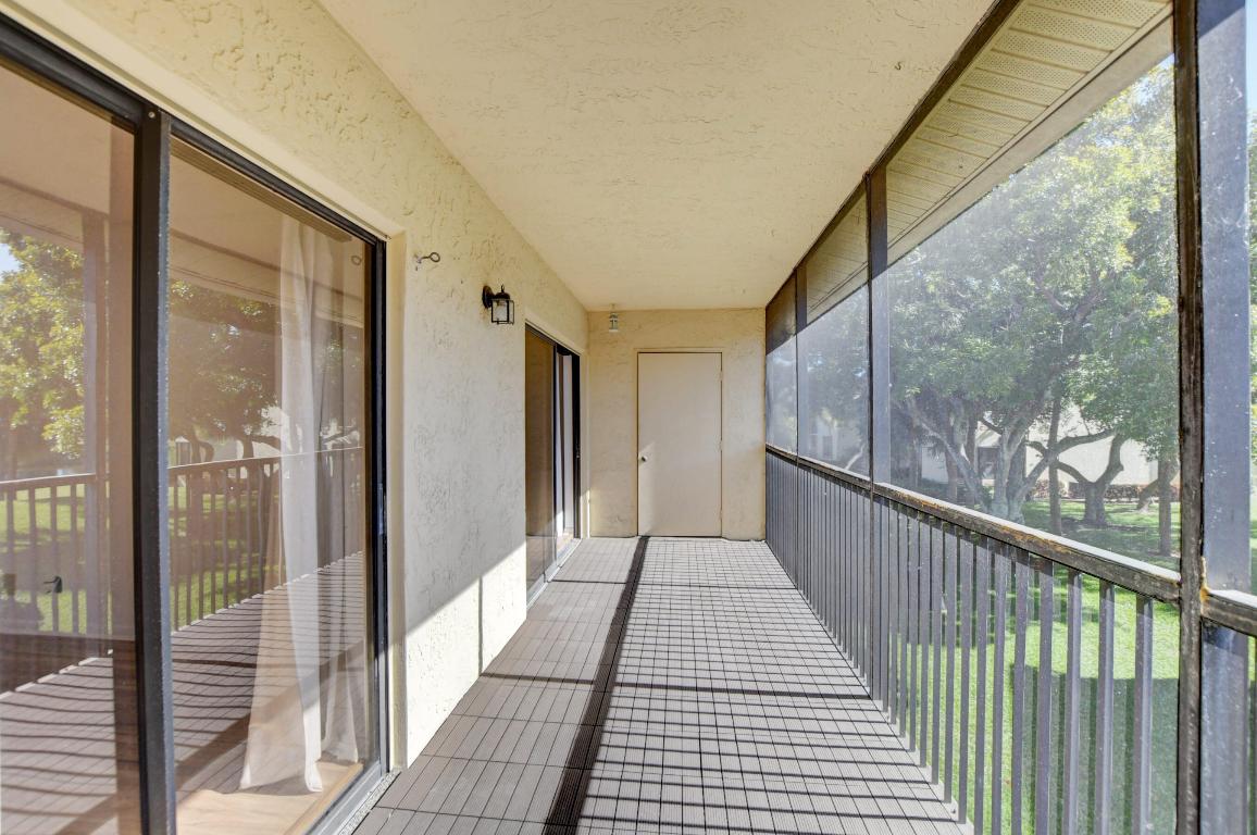 VILLAS AT MEADOW LAKES - Residential