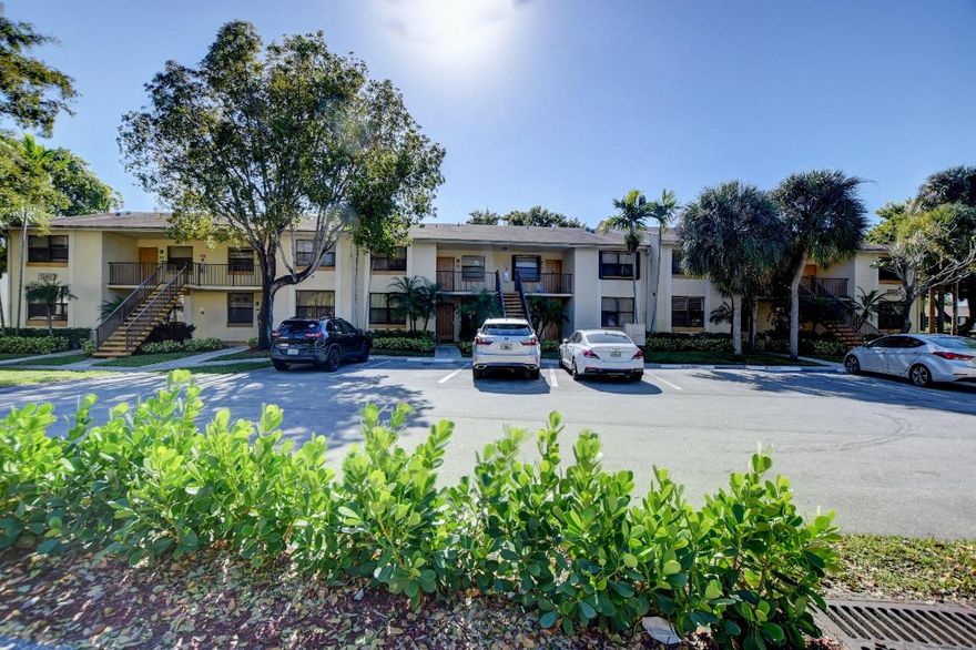 2/2 condo located in a gated community in Central Deerfield Beach. Super safe and well kept community close to the beaches and everything South Florida has to offer! This well maintained condo has laminate flooring throughout the unit. Wooden cabinets and stainless steal appliances. Laundry room inside the airconditioned unit. Screen balcony. Community offers clubhouse, pool, jacuzzi and fitness center. All Ages and rent right away!