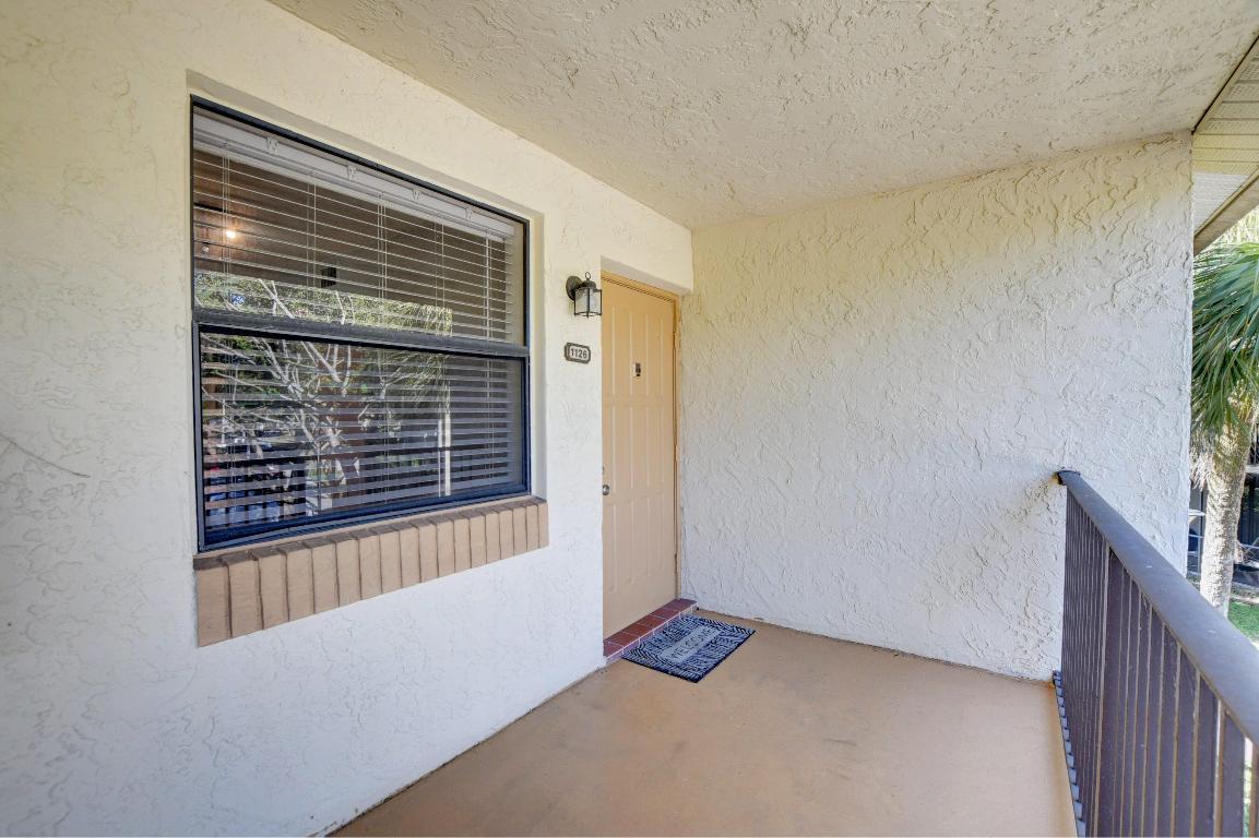 VILLAS AT MEADOW LAKES - Residential