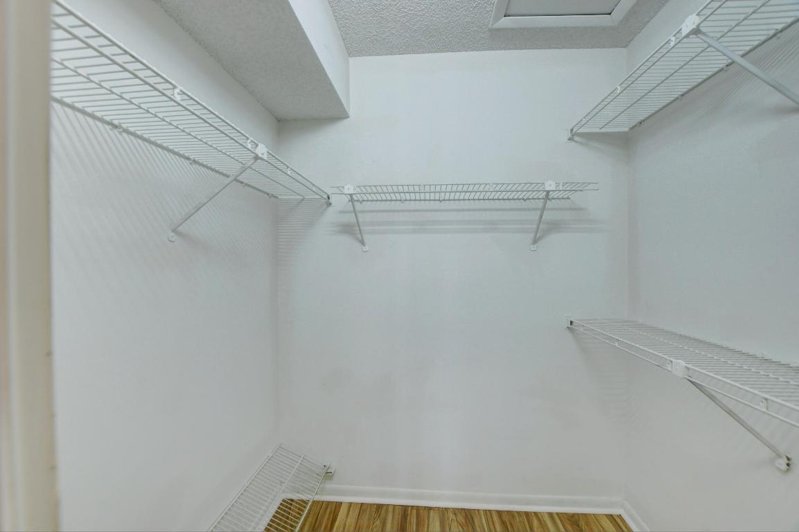 VILLAS AT MEADOW LAKES - Residential