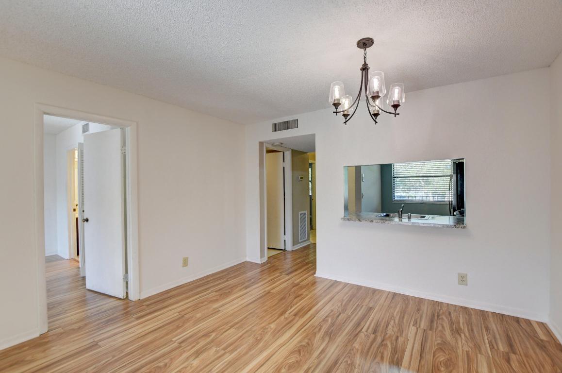 VILLAS AT MEADOW LAKES - Residential