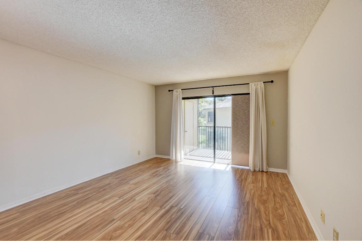 VILLAS AT MEADOW LAKES - Residential