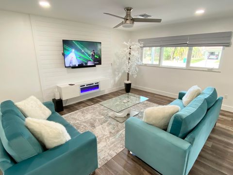 Single Family Residence in Hutchinson Island FL 2611 Flotilla Terrace Ter 9.jpg