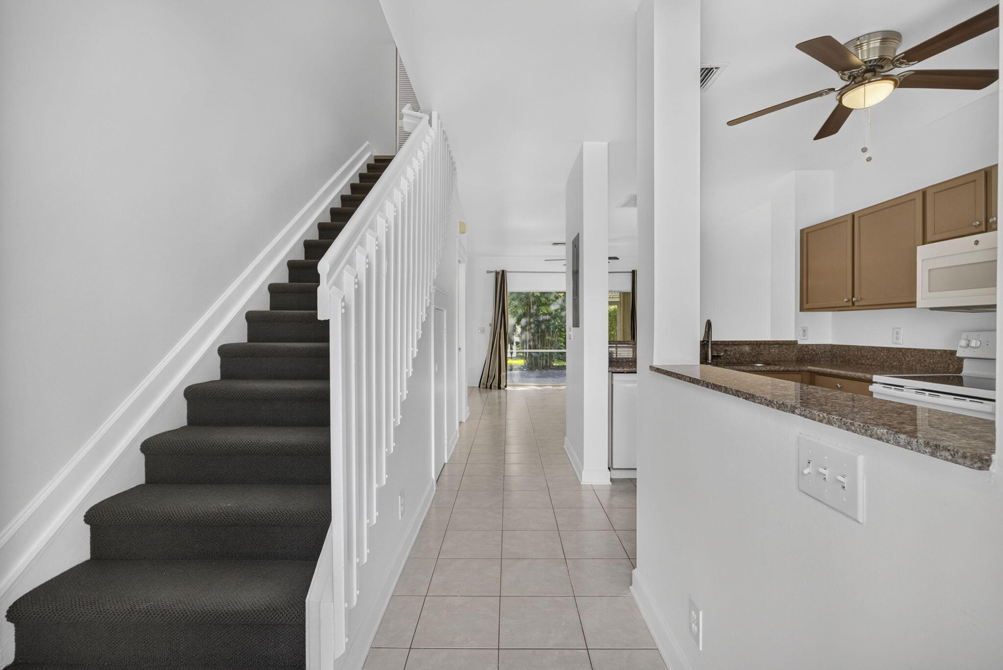 6932 STONEY CREEK Circle