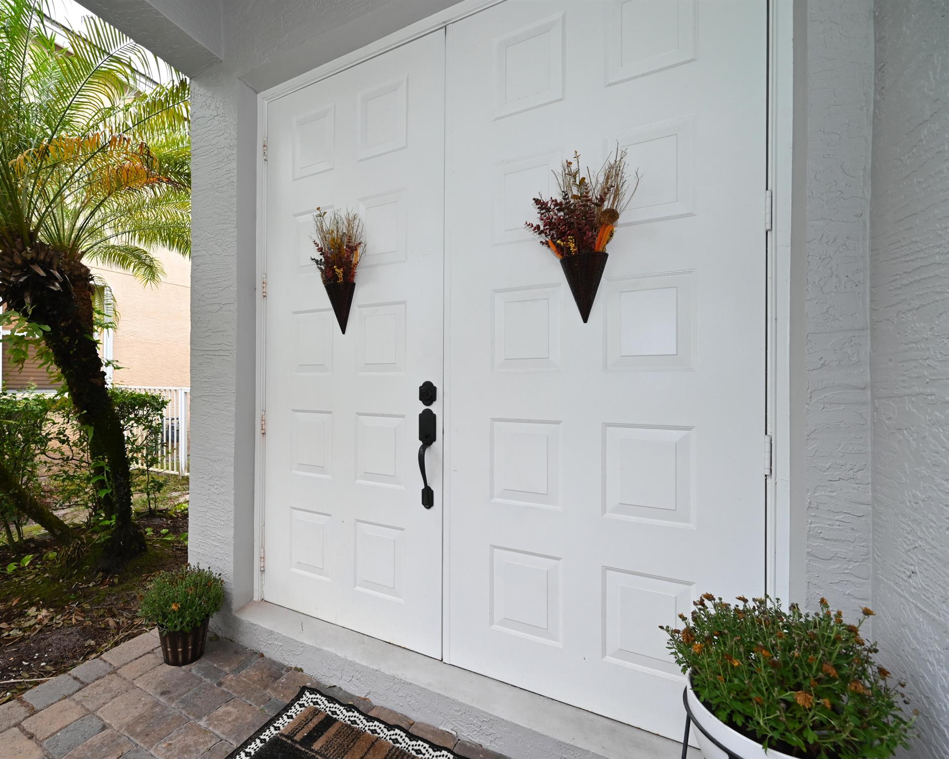 287 Berenger Walk