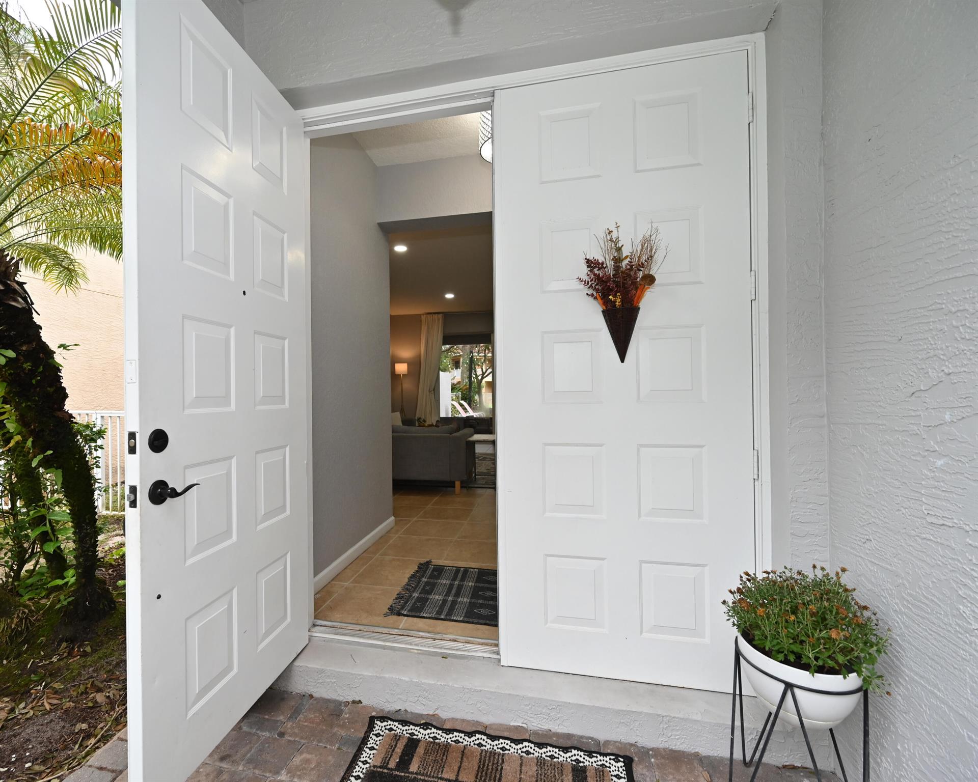 287 Berenger Walk