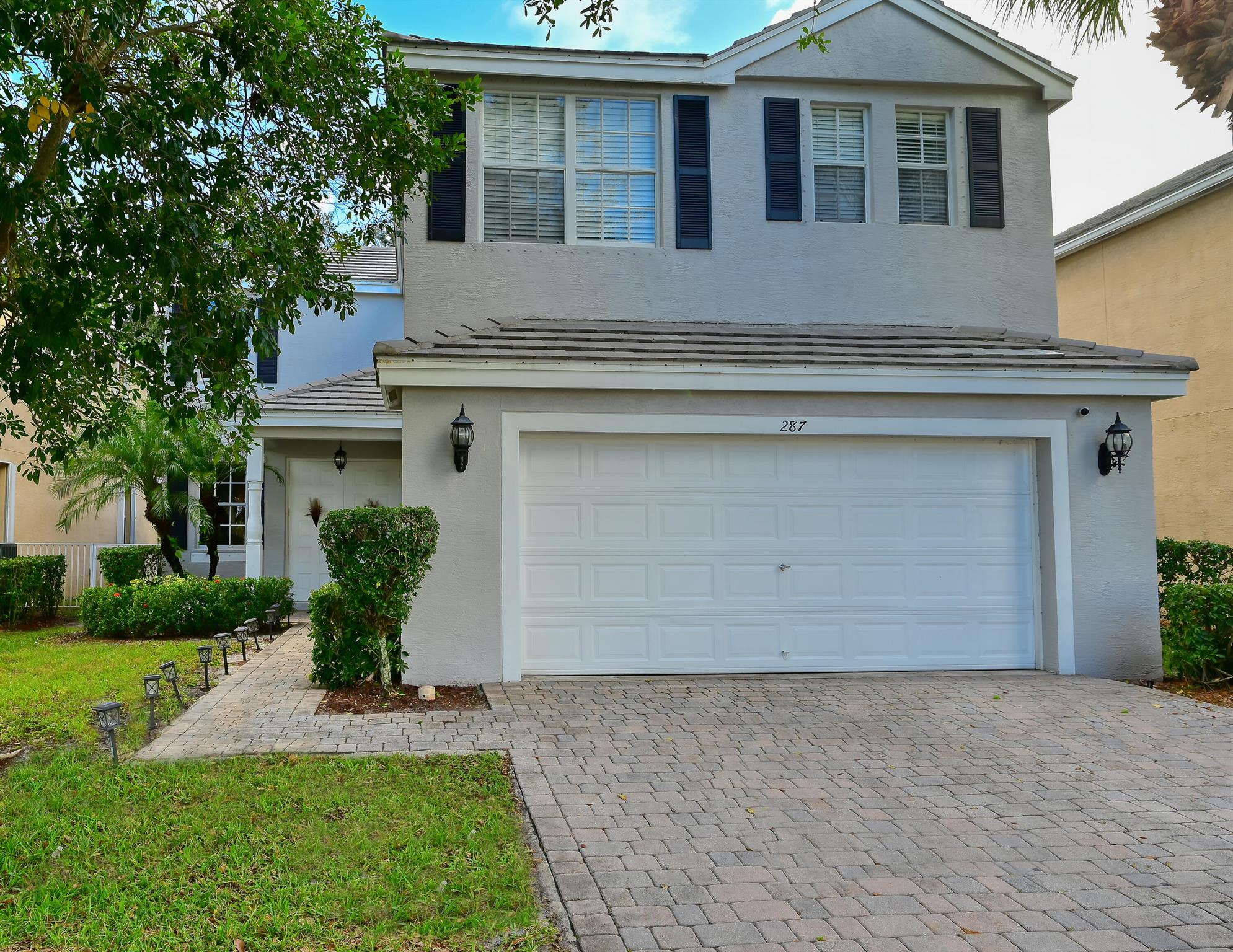 287 Berenger Walk